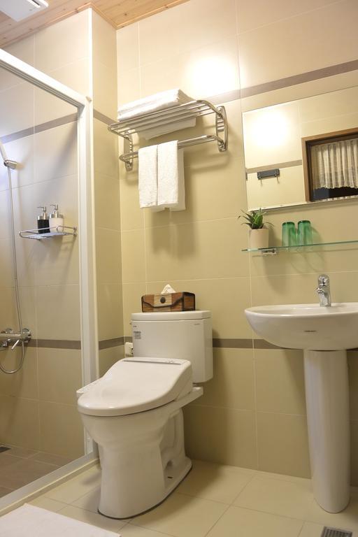 Jiaoxi Song Tian B&B Room photo